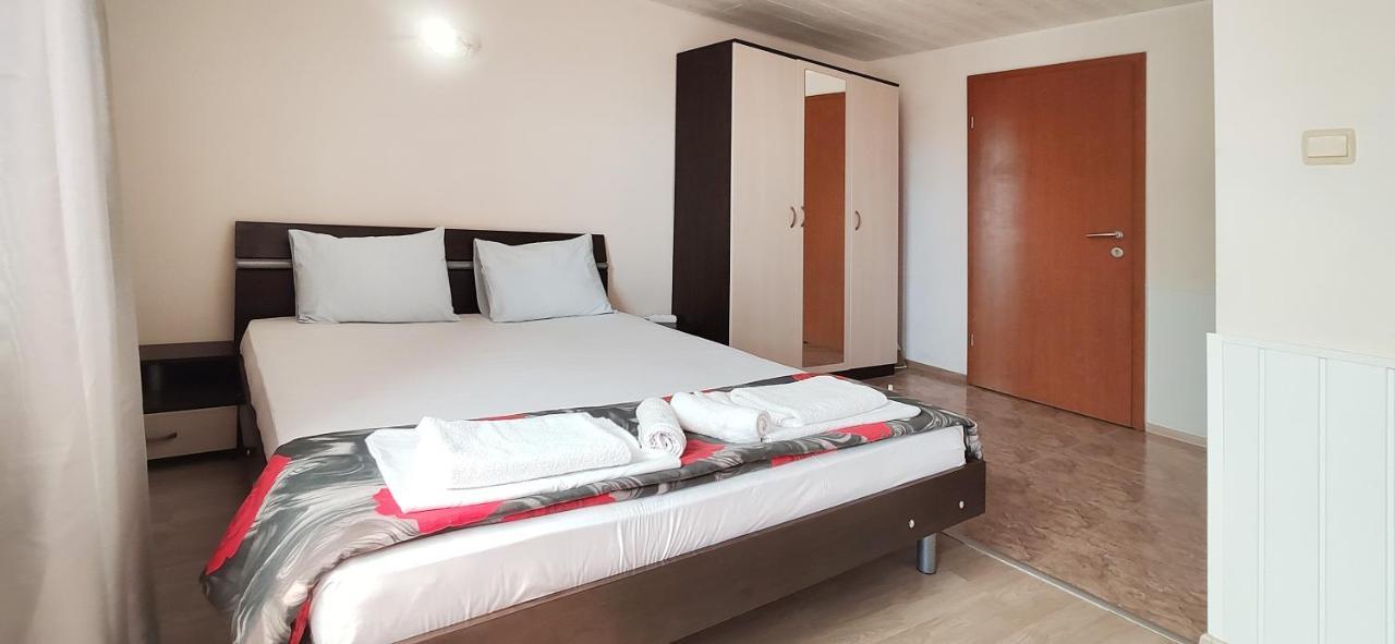 Sineva Guest House Ravda Buitenkant foto