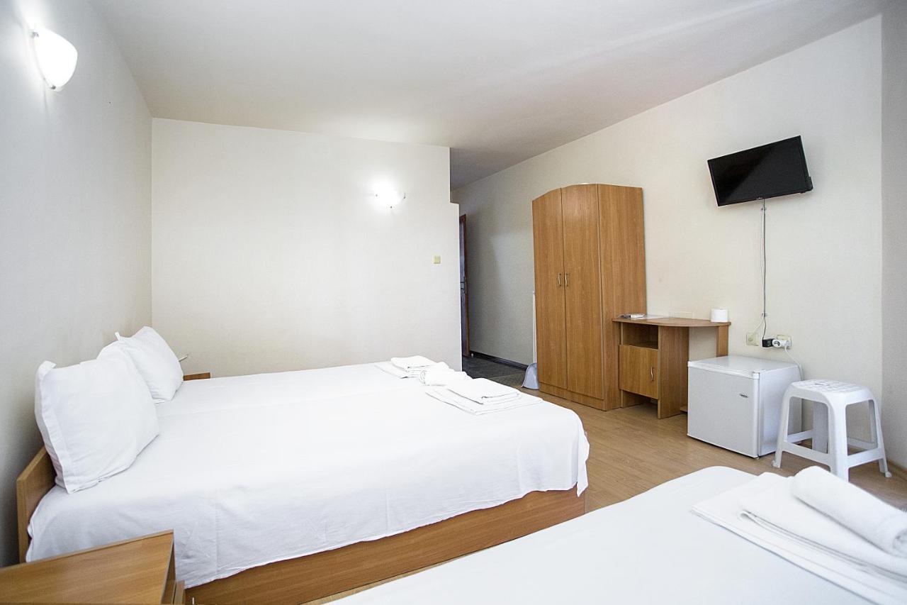Sineva Guest House Ravda Buitenkant foto