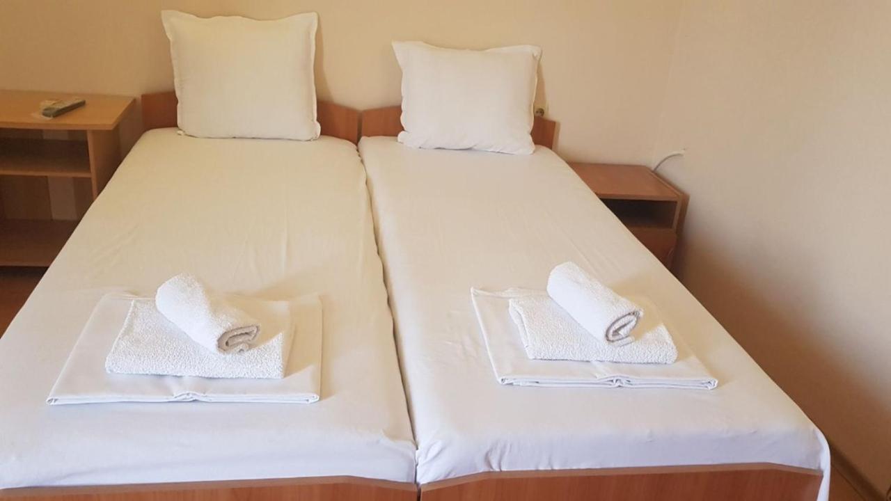 Sineva Guest House Ravda Buitenkant foto