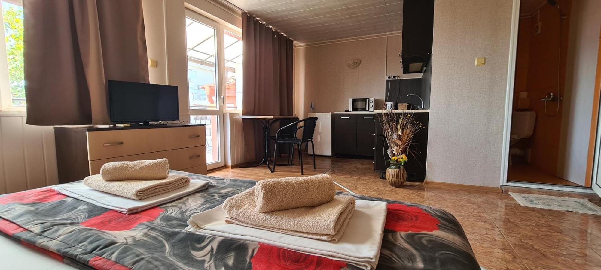 Sineva Guest House Ravda Buitenkant foto