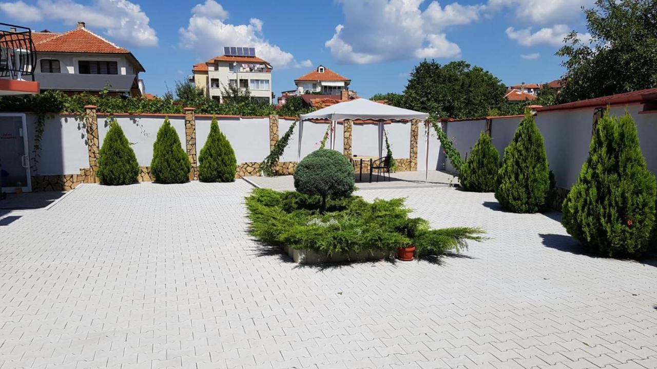 Sineva Guest House Ravda Buitenkant foto
