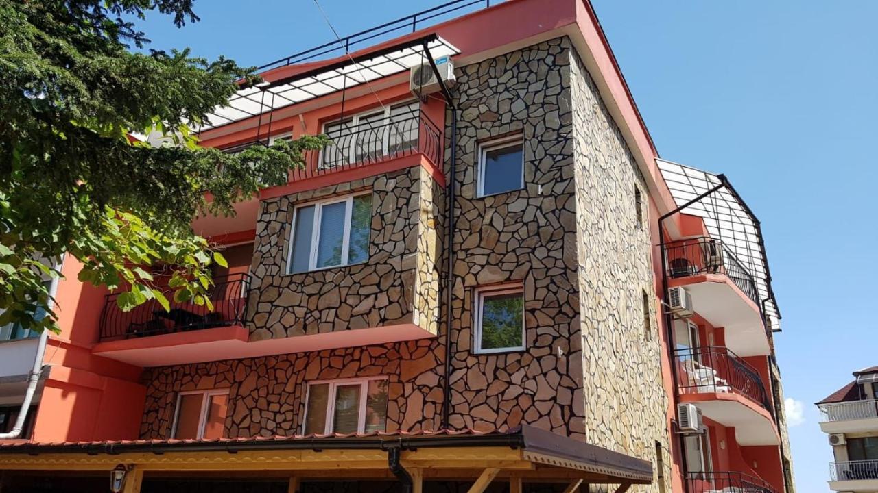 Sineva Guest House Ravda Buitenkant foto